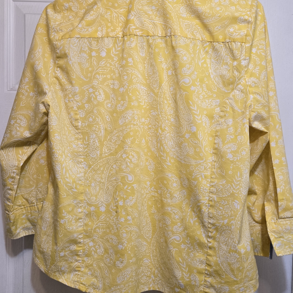 Laura Scott Yellow and White Paisley Button-Up Blouse - Picture 2 of 7